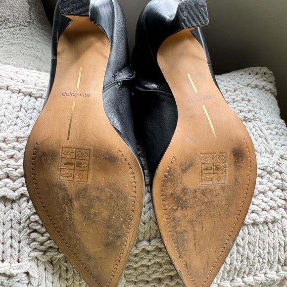 Dolce Vita Arya Boots - Black Pointed Toe and Kitten Heel Size 8 - Worn Once! - Picture 16 of 16